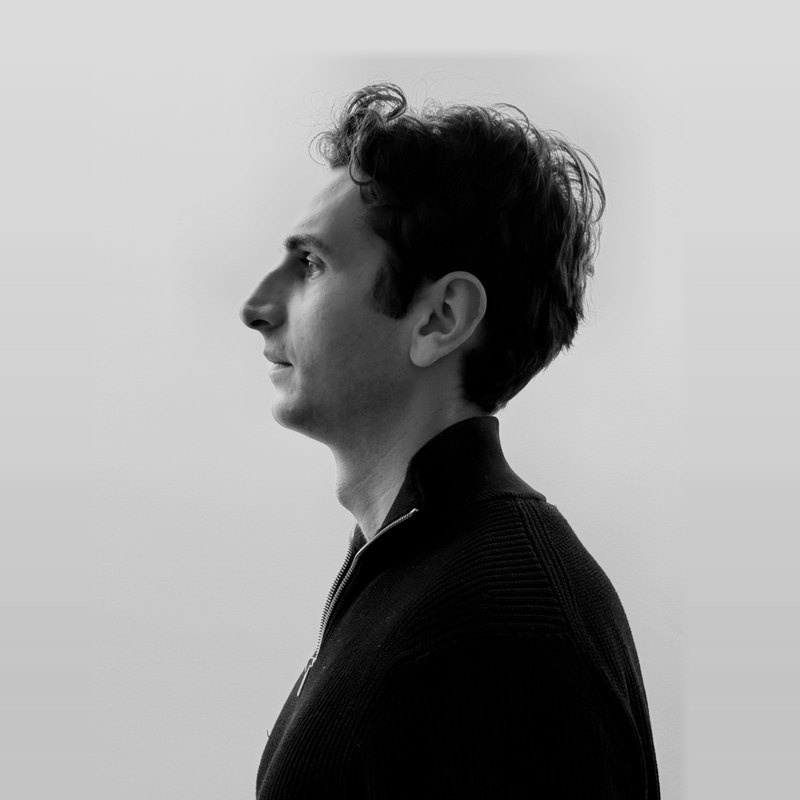 Pere, Co-Founder and Managing Director of Casa Très, in black and white profile